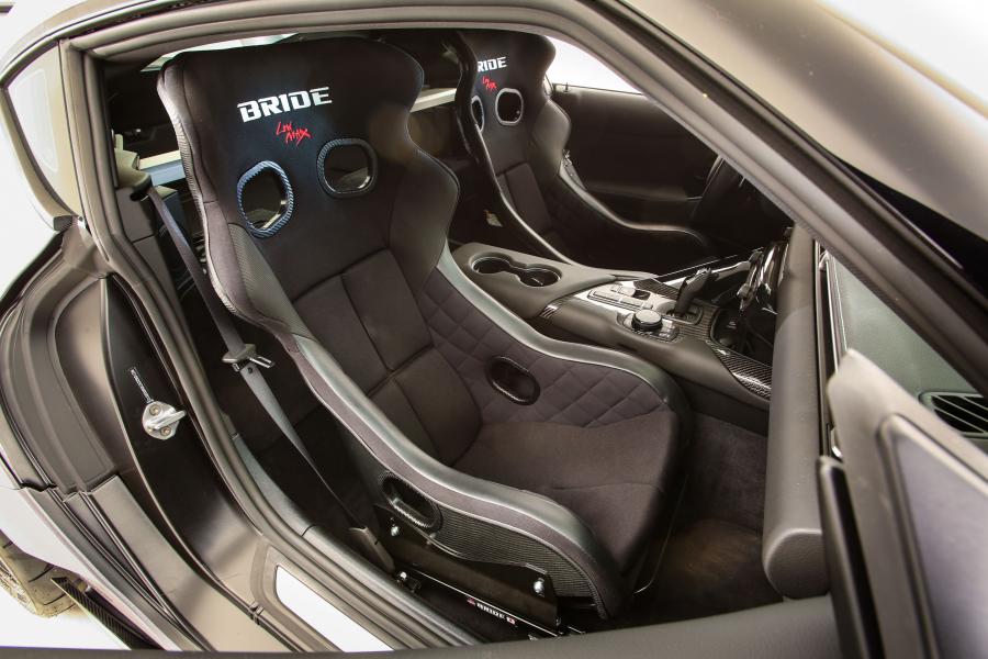 Интерьер Toyota GR Supra 3000GT Concept (A90) 2019 года  (фото 7 из 9)